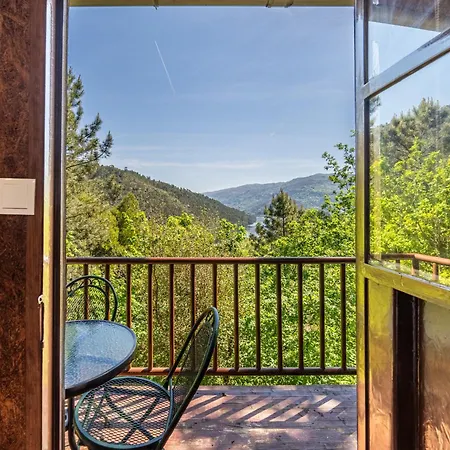 Quinta Da Carvalha Κατάλυμα σε φάρμα Geres