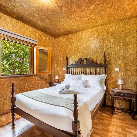 Quinta Da Carvalha Farm stay Geres